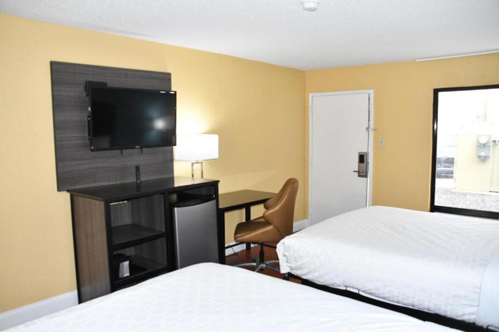 Motel Baymont By Wyndham Macon I-75 Zewnętrze zdjęcie