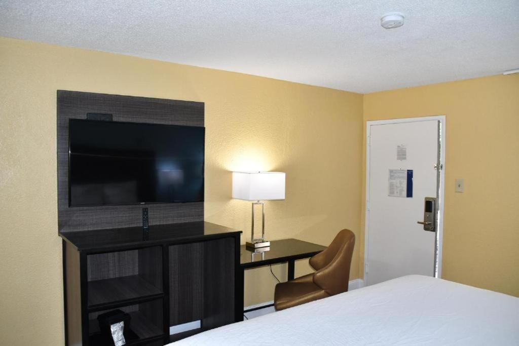 Motel Baymont By Wyndham Macon I-75 Zewnętrze zdjęcie