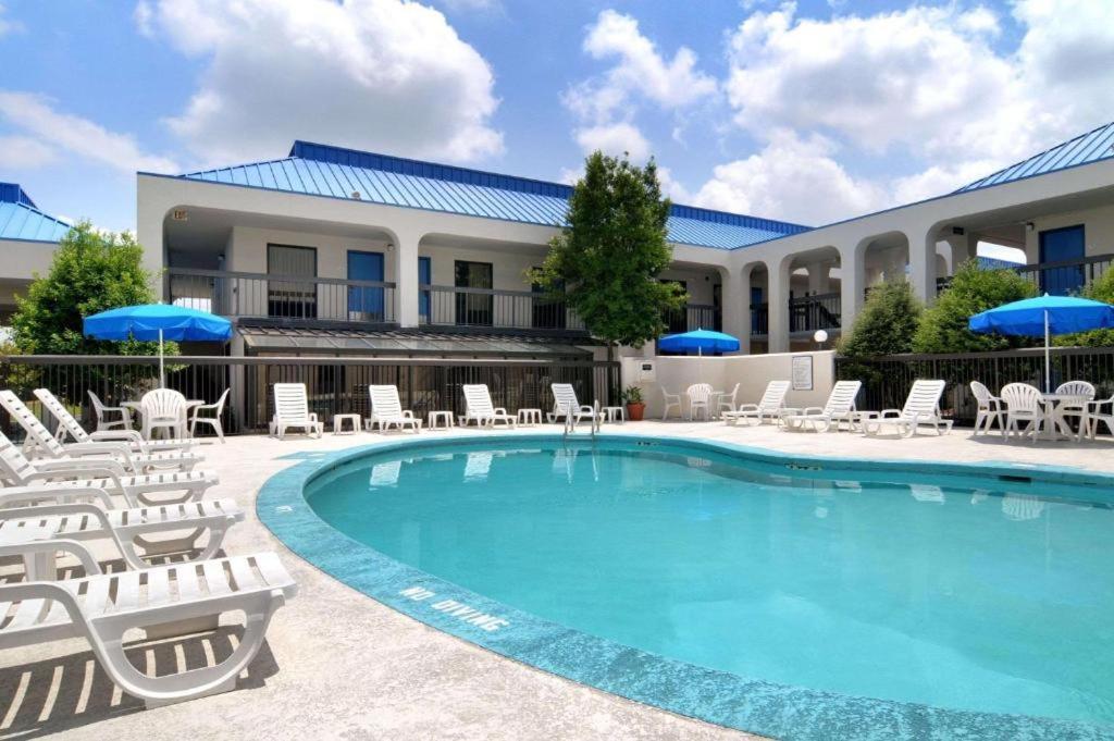 Motel Baymont By Wyndham Macon I-75 Zewnętrze zdjęcie