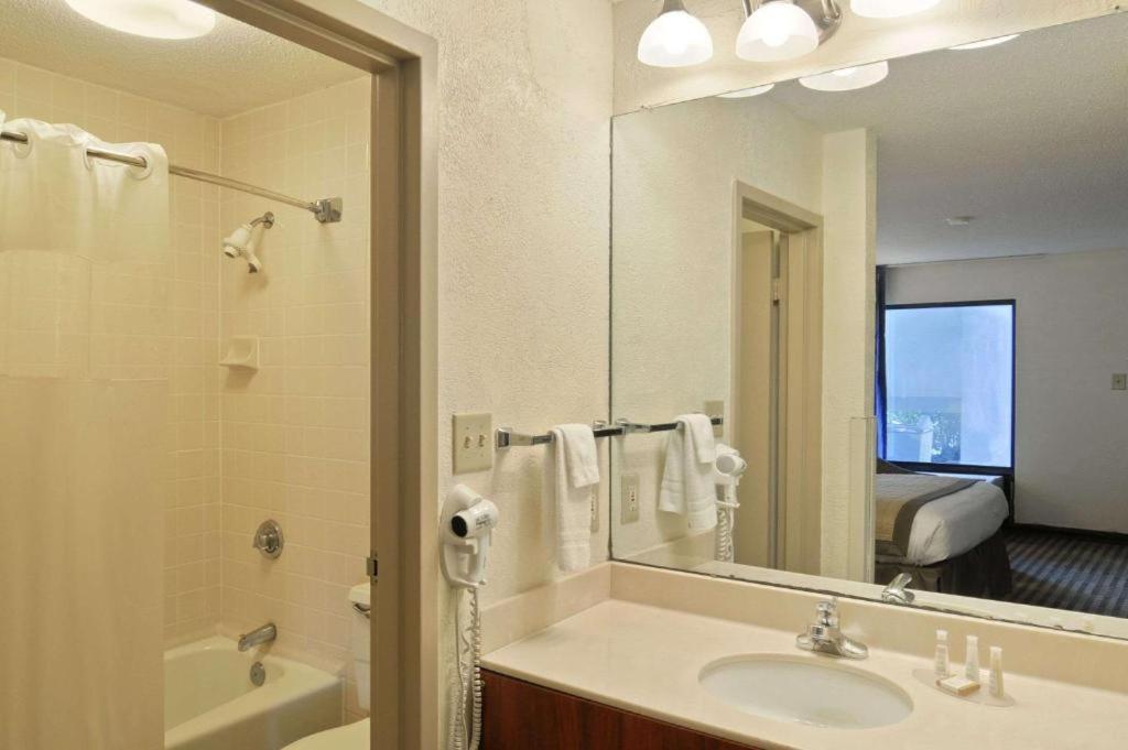 Motel Baymont By Wyndham Macon I-75 Zewnętrze zdjęcie