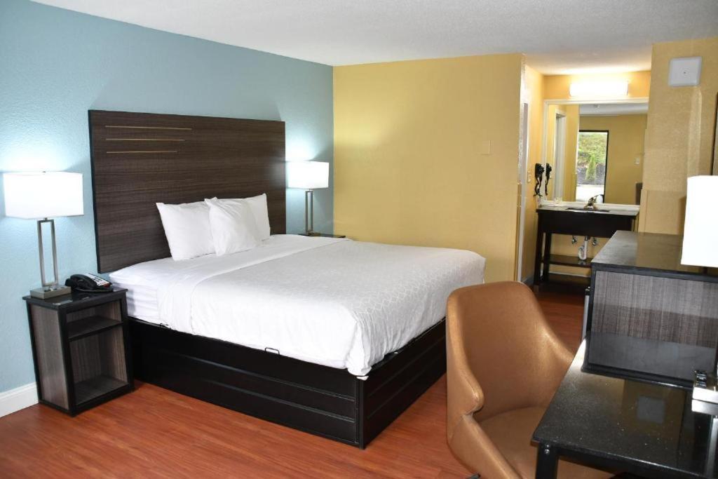 Motel Baymont By Wyndham Macon I-75 Zewnętrze zdjęcie